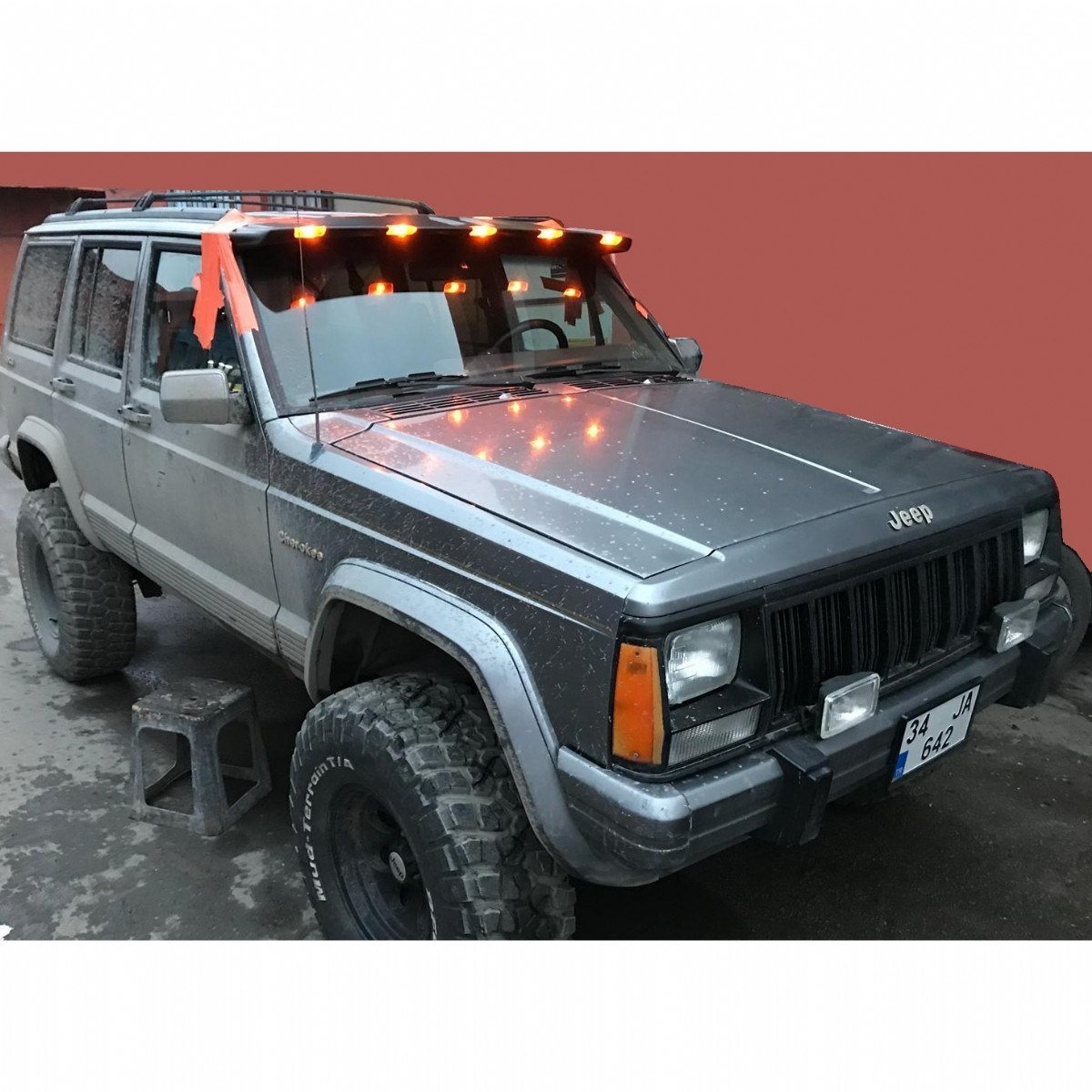 Jeep Grand Cherokee XJ Işıklı Kep / MoonVisor Jeep Grand